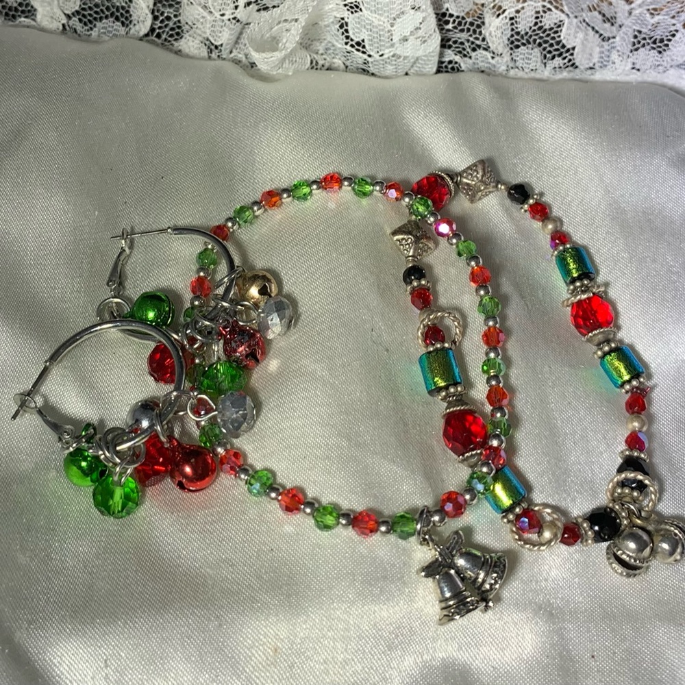 3 PC CHRISTMAS LOT JINGLE BELLS BRACELETS AND EARRINGS
